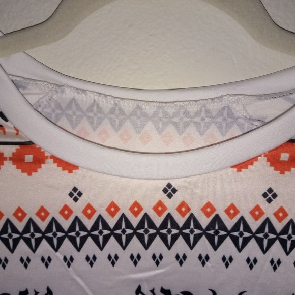 ❄️ Limited Time Holiday Clearout! ❄️  Cozy Cute Pajama Set - Picture 3 of 16